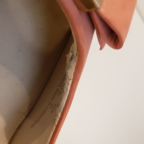 Coach - Picture 6 of 6